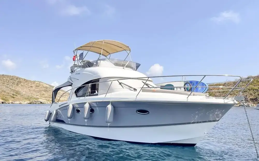 slider 2 Beneteau Antares 36