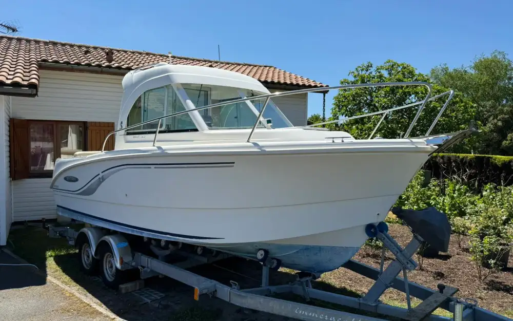 slider 0 Beneteau Antares 650