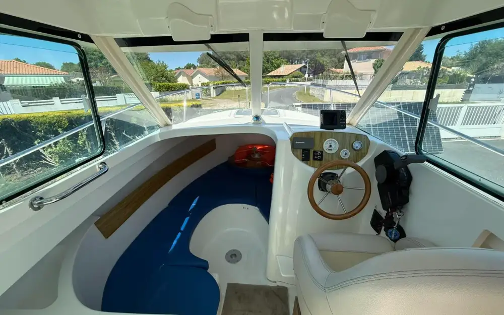 slider 4 Beneteau Antares 650