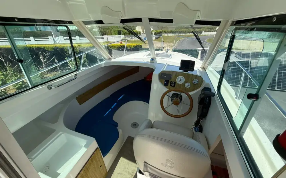 slider 5 Beneteau Antares 650