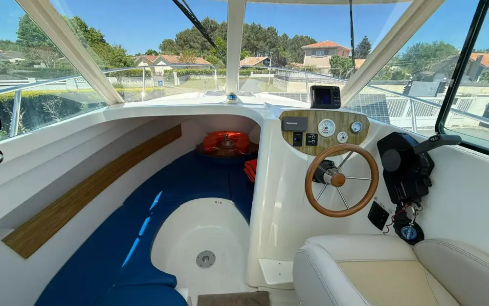 slider 9 Beneteau Antares 650