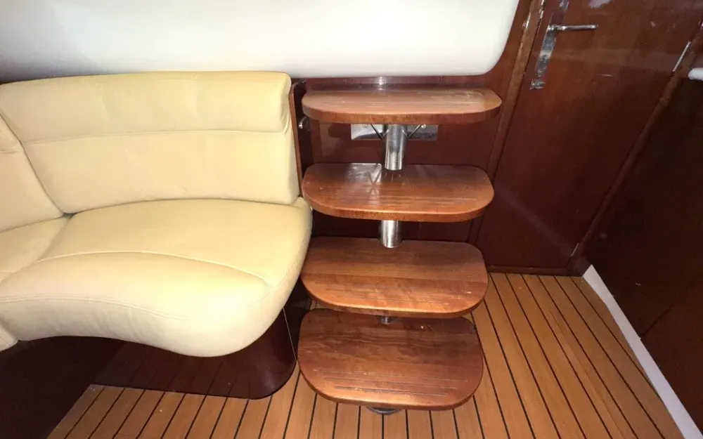 slider 10 Jeanneau Prestige 34