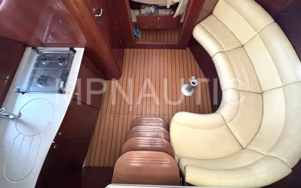 slider 9 Jeanneau Prestige 34