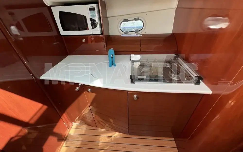 slider 11 Jeanneau Prestige 34