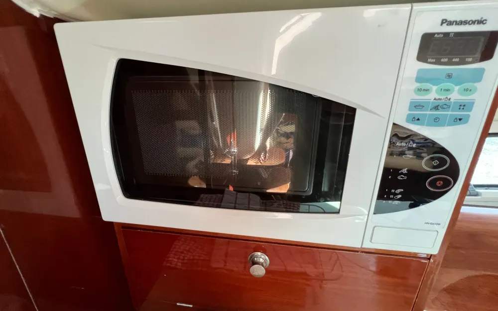 slider 12 Jeanneau Prestige 34