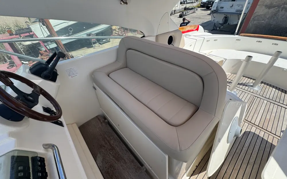 slider 2 Jeanneau Prestige 34