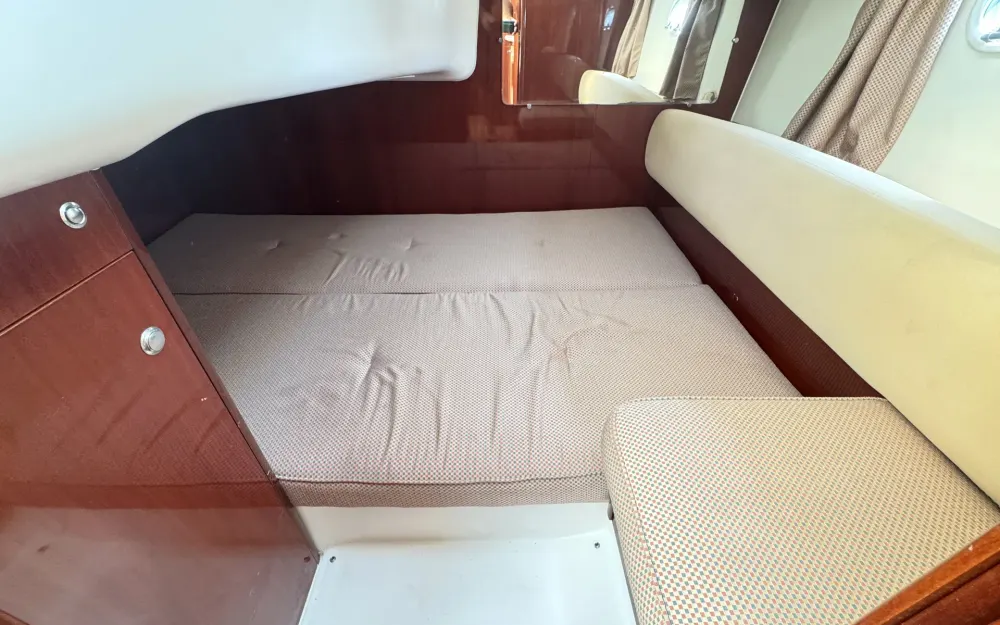 slider 15 Jeanneau Prestige 34