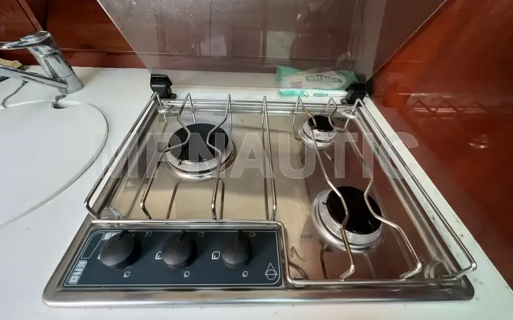 slider 7 Jeanneau Prestige 34