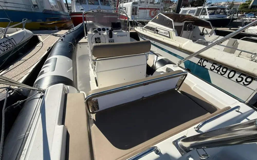 slider 11 Joker Boat Clubman 26