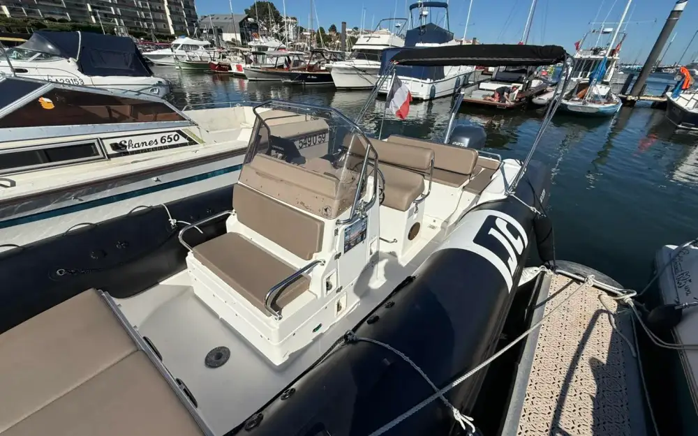 slider 8 Joker Boat Clubman 26