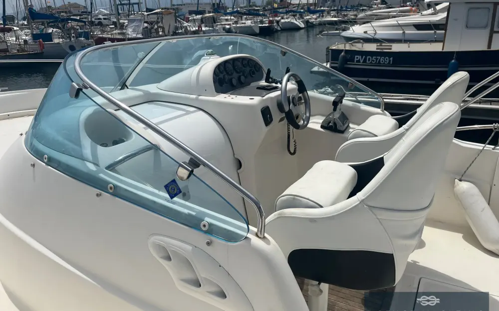 slider 6 Rio  850 Day Cruiser