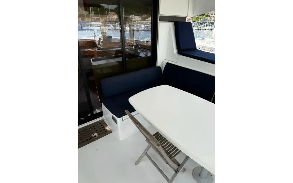 slider 10 Lagoon  42