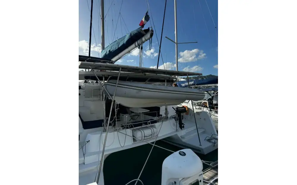 slider 5 Lagoon  42