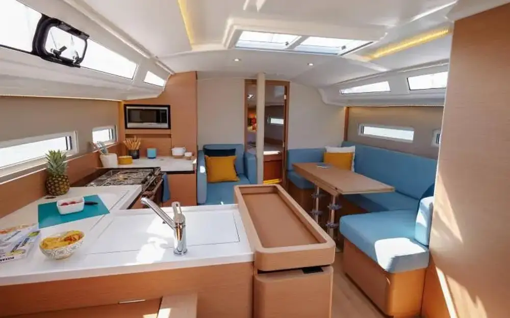 slider 18 Jeanneau Sun Odyssey 410