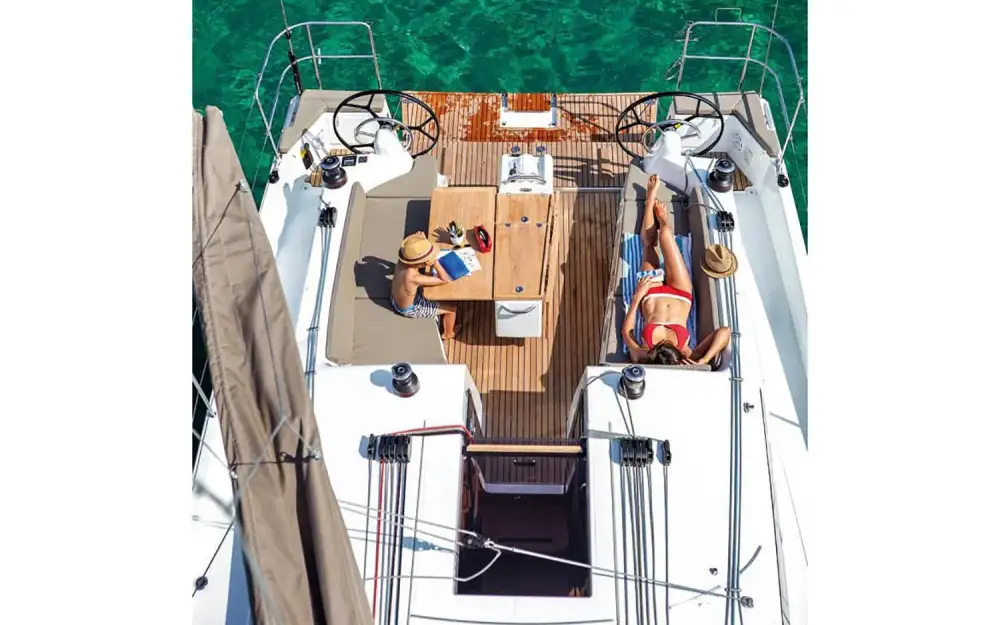 slider 13 Jeanneau Sun Odyssey 410