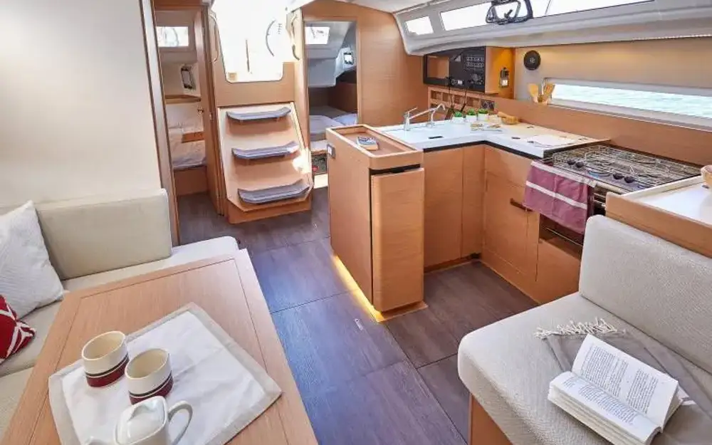slider 16 Jeanneau Sun Odyssey 410