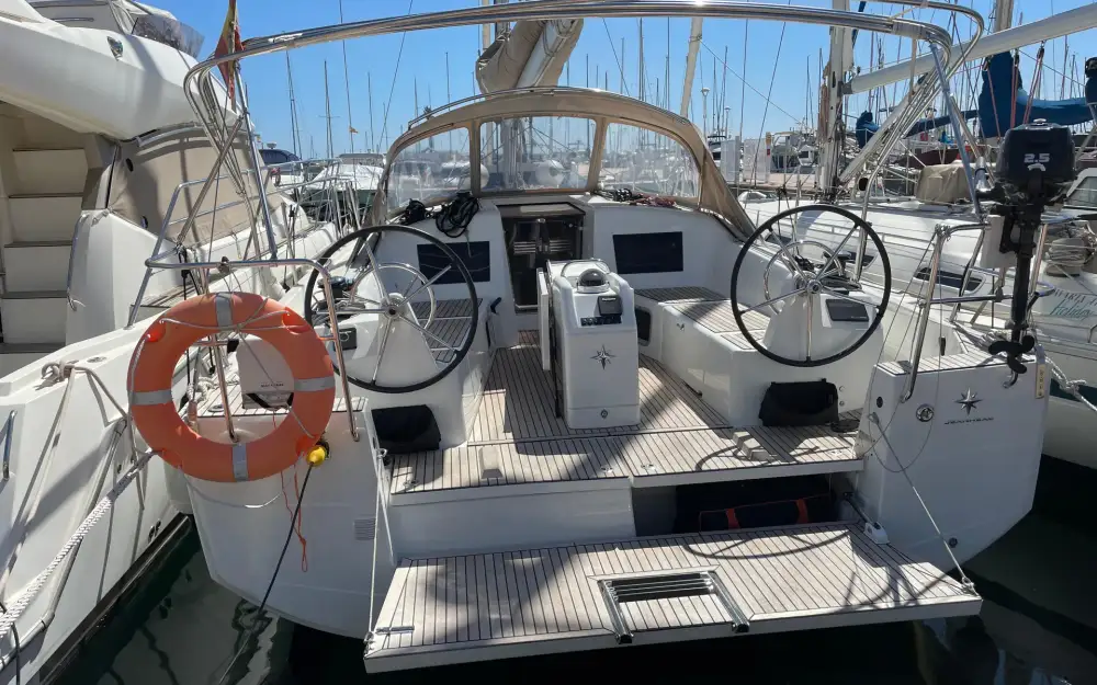 slider 28 Jeanneau Sun Odyssey 410