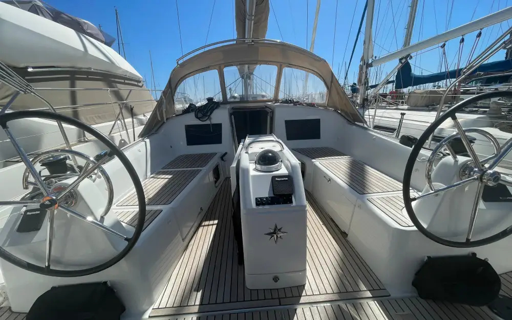slider 35 Jeanneau Sun Odyssey 410