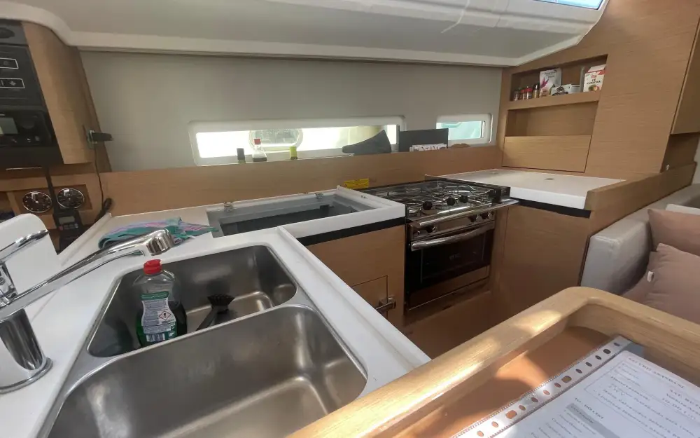 slider 45 Jeanneau Sun Odyssey 410