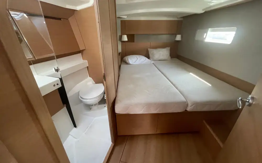slider 48 Jeanneau Sun Odyssey 410