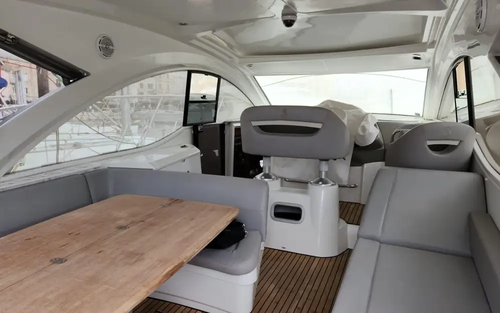 slider 16 Beneteau Gran Turismo 38