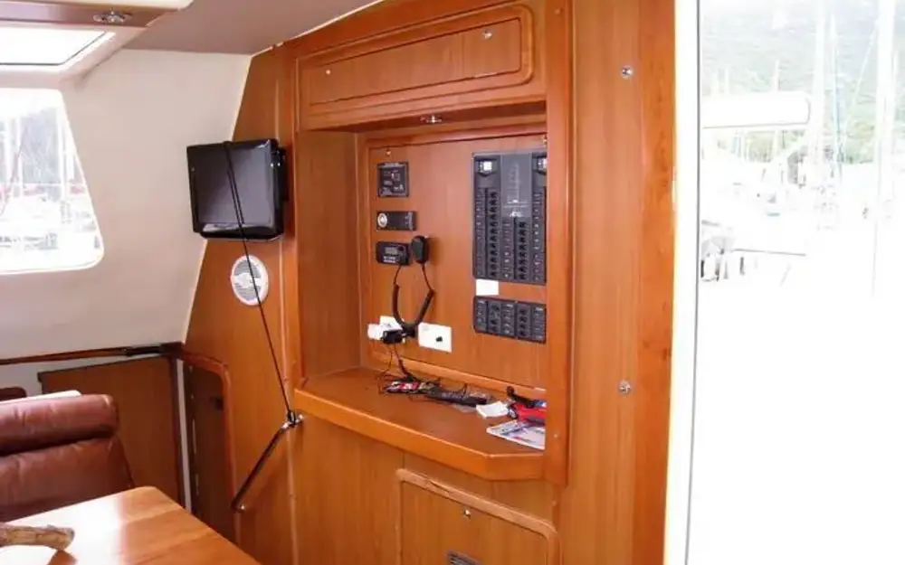 slider 10 Admiral  40