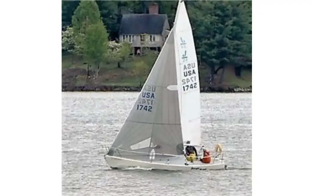 slider 0 J Boats  J 24