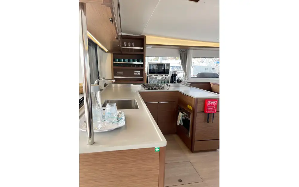 slider 24 Lagoon  46