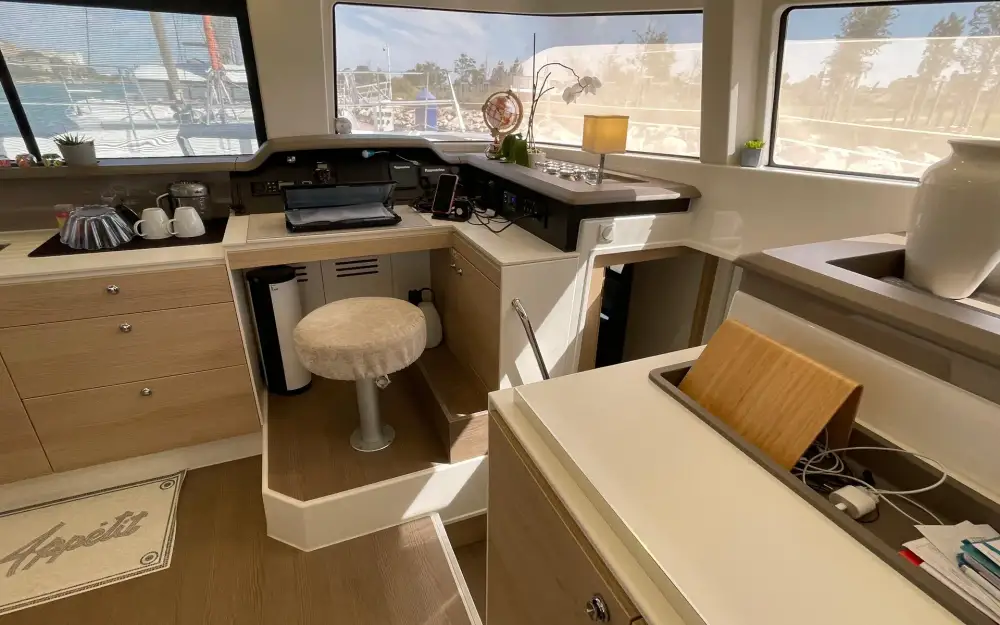 slider 14 Bali Catamarans Bali 4.3