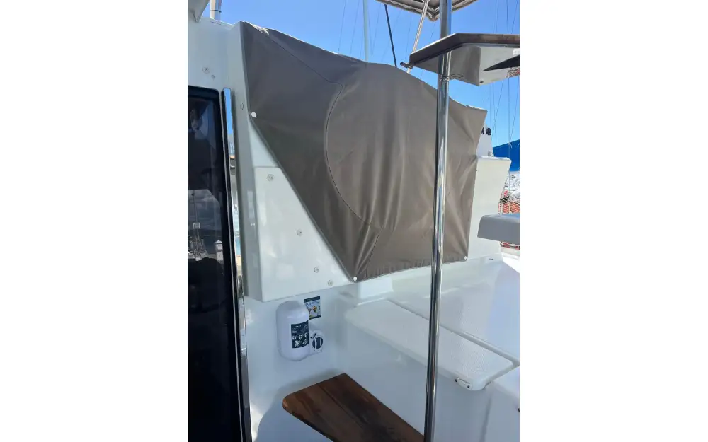 slider 19 Fountaine Pajot Lucia 40
