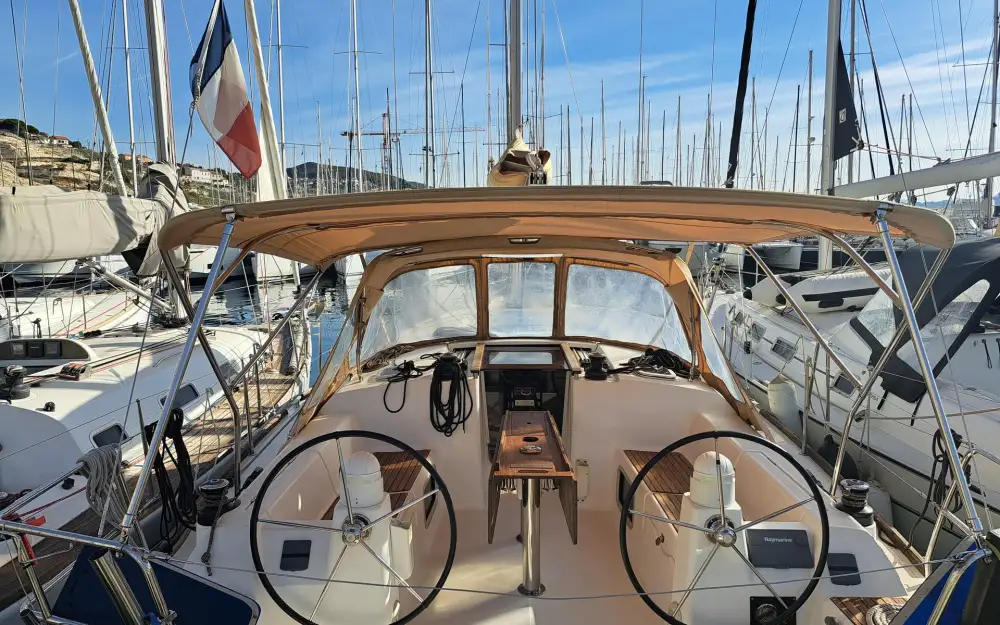 slider 0 Dufour  375 Grand Large