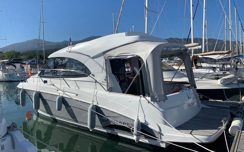 BeneteauAntares 30