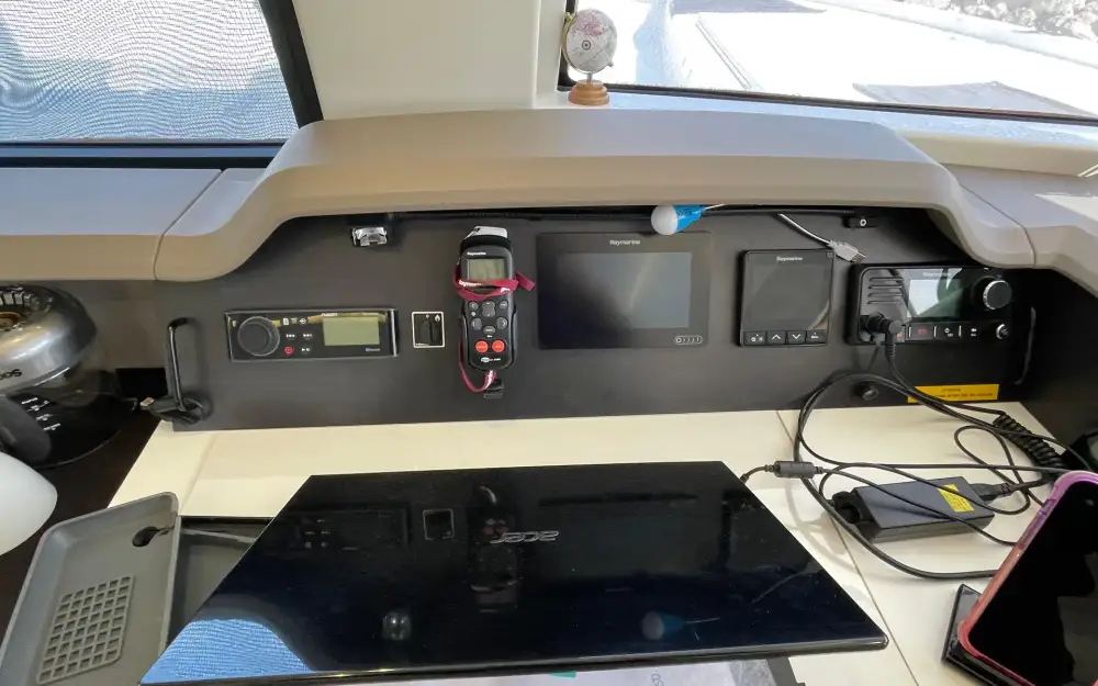 slider 15 Bali Catamarans Bali 4.3