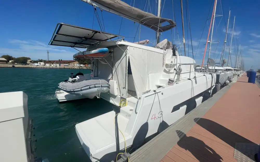 slider 1 Bali Catamarans Bali 4.3