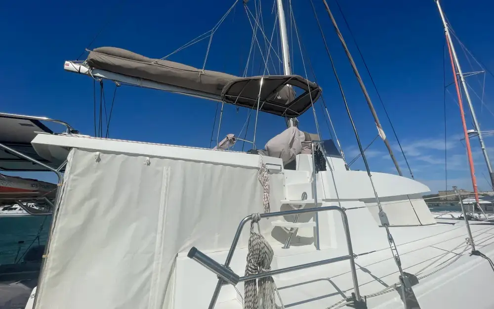 slider 2 Bali Catamarans Bali 4.3