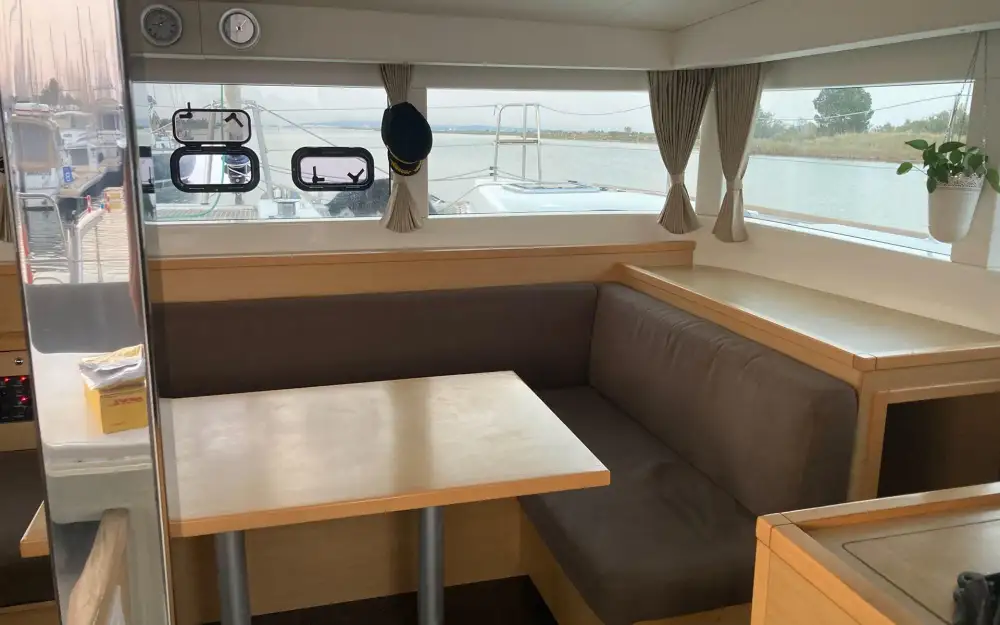 slider 16 Lagoon  39