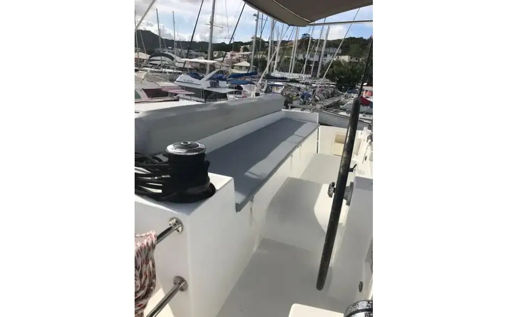 slider 31 Lagoon  450