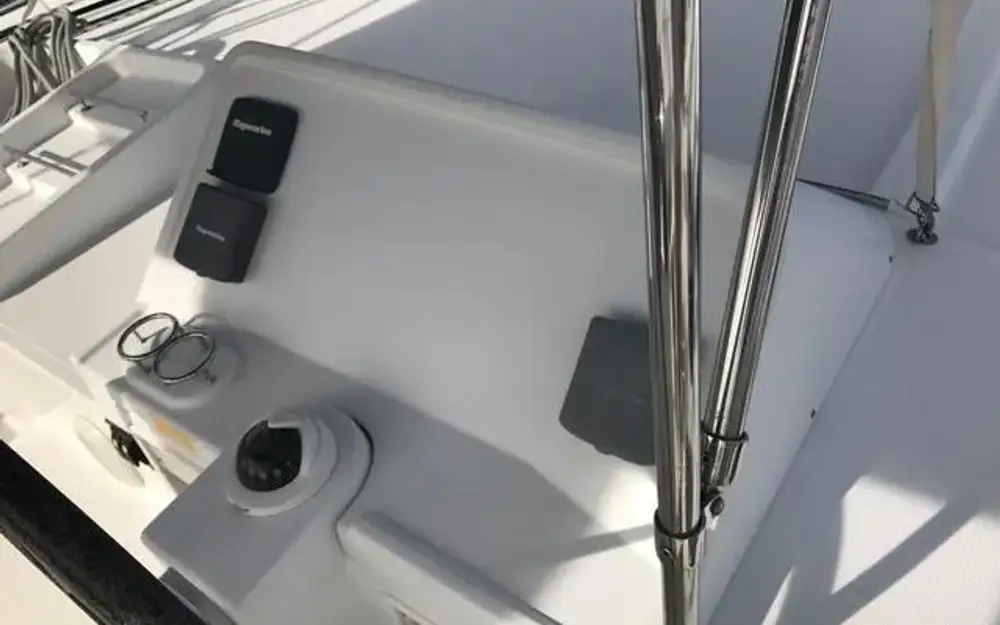 slider 32 Lagoon  450