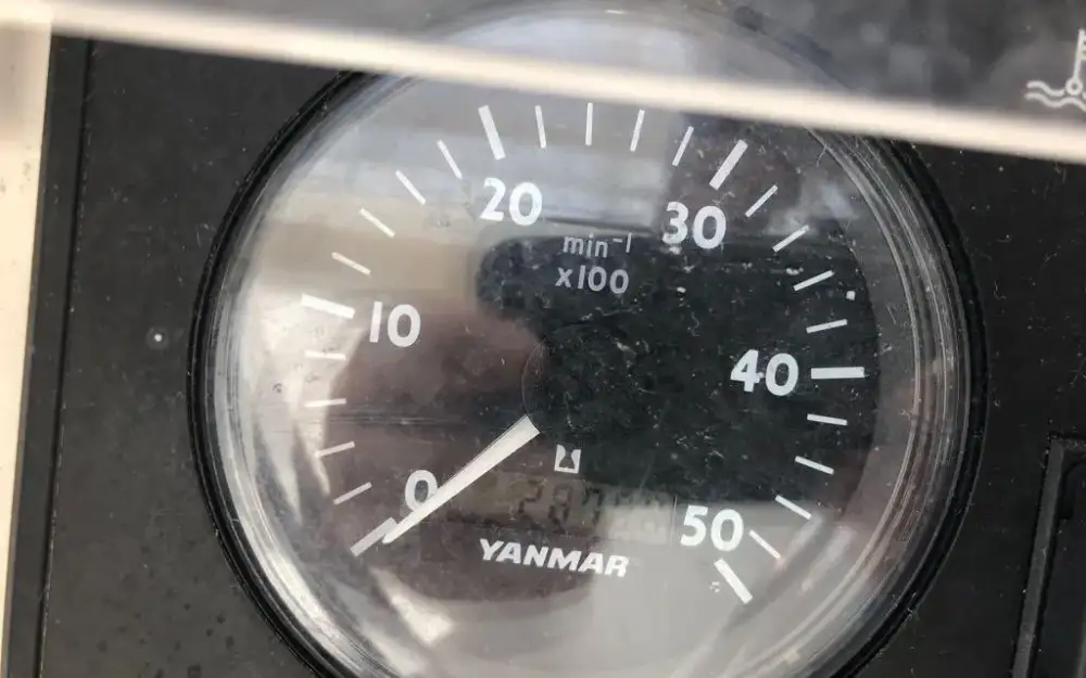 slider 35 Lagoon  450