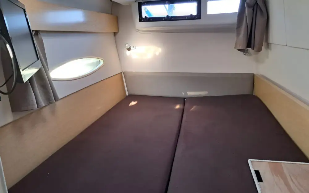 slider 6 Fountaine Pajot Lipari 41