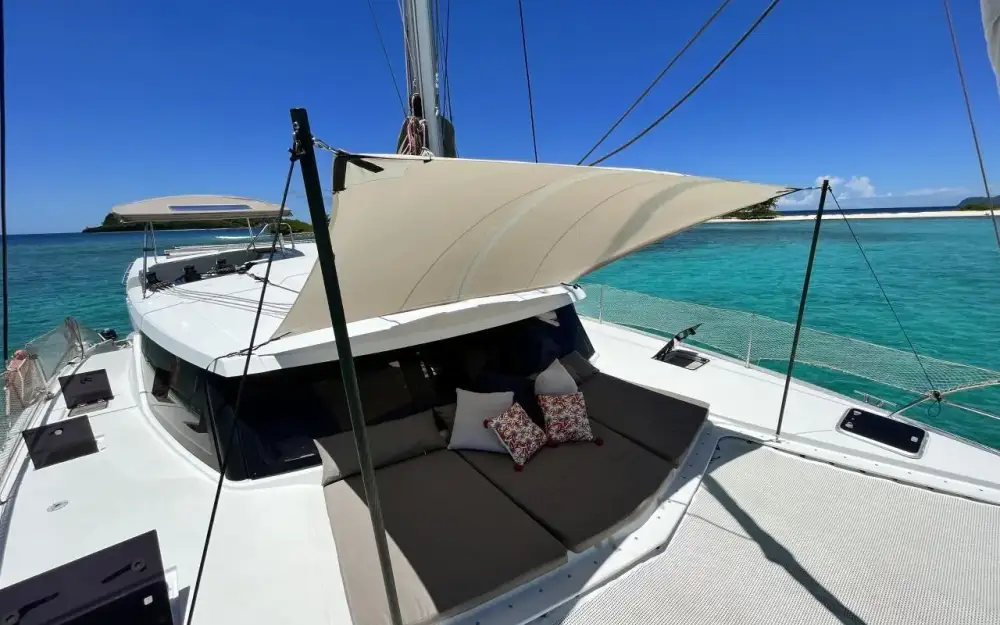 slider 23 Fountaine Pajot Lucia 40