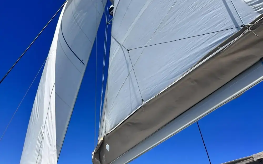 slider 35 Fountaine Pajot Lucia 40