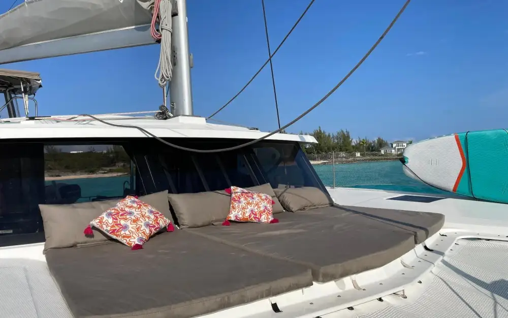 slider 52 Fountaine Pajot Lucia 40