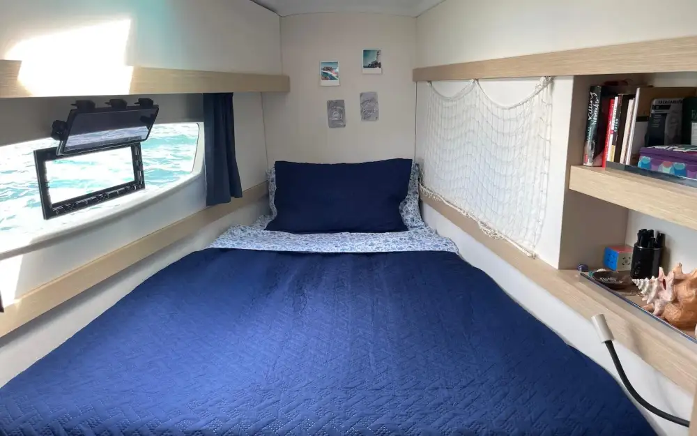 slider 61 Fountaine Pajot Lucia 40