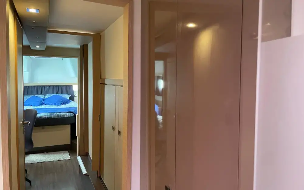slider 66 Fountaine Pajot Lucia 40