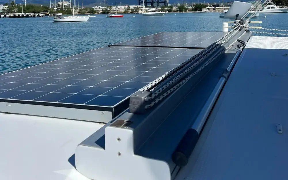 slider 70 Fountaine Pajot Lucia 40