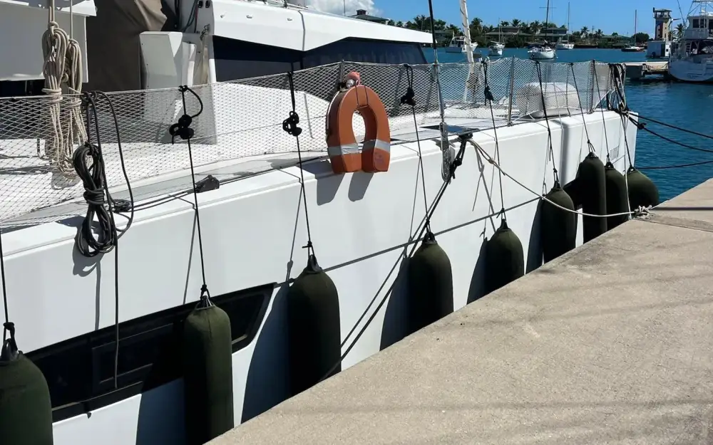 slider 73 Fountaine Pajot Lucia 40