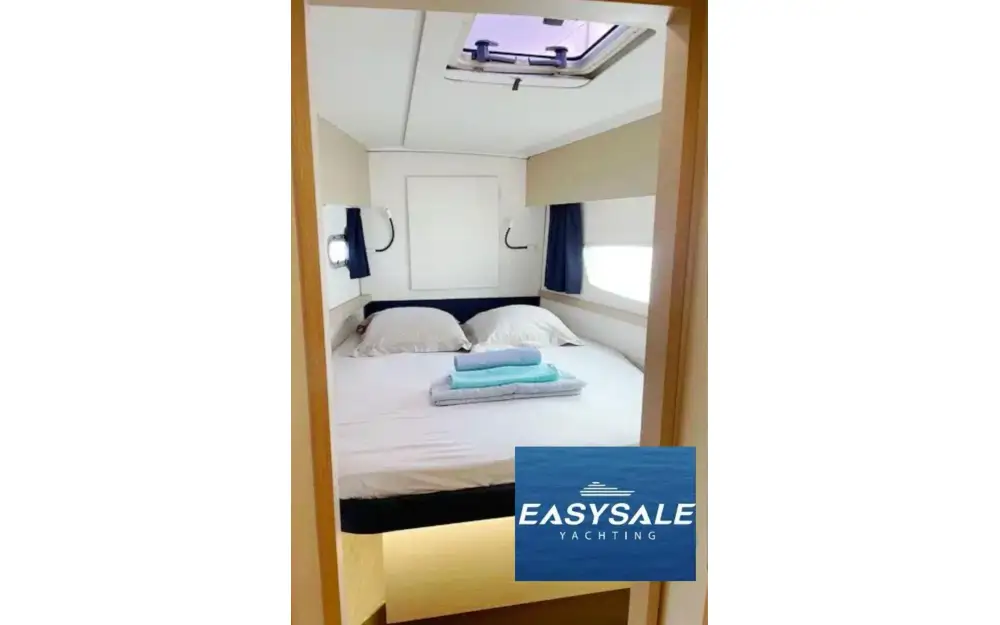 slider 5 Fountaine Pajot Helia 44