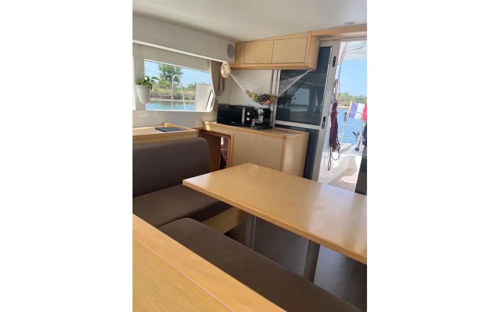 slider 19 Lagoon  39