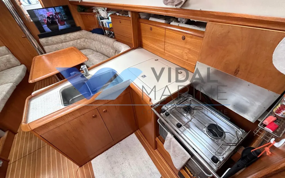 slider 9 Jeanneau Sun Odyssey 37